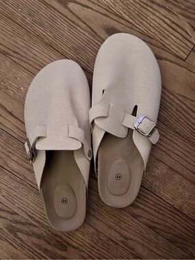 Suede Buckle Slip-On Clogs in Light Beige
